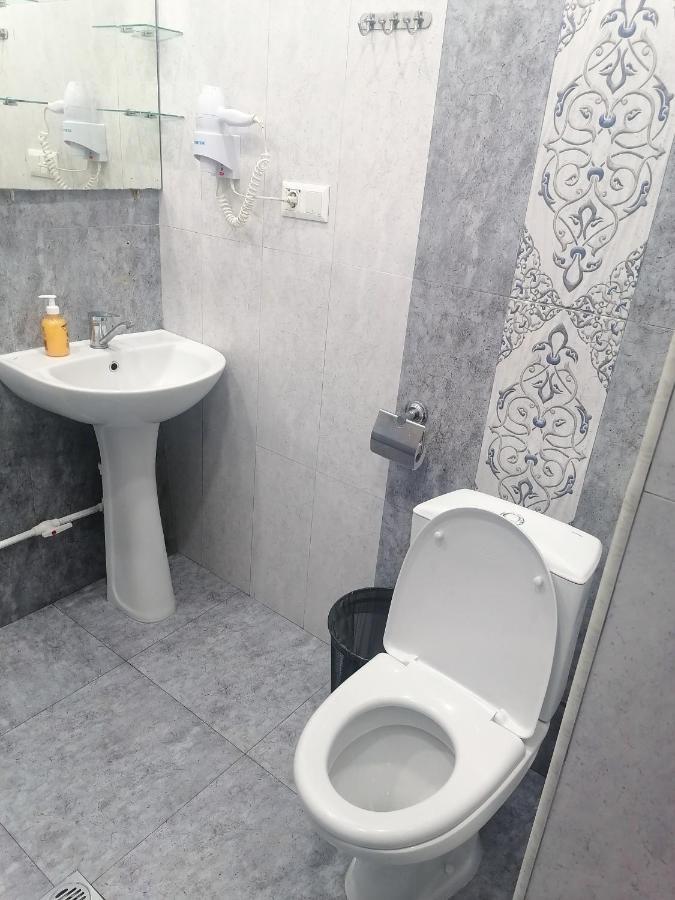 Areva Hostel On Pushkin St. Yerevan Bagian luar foto